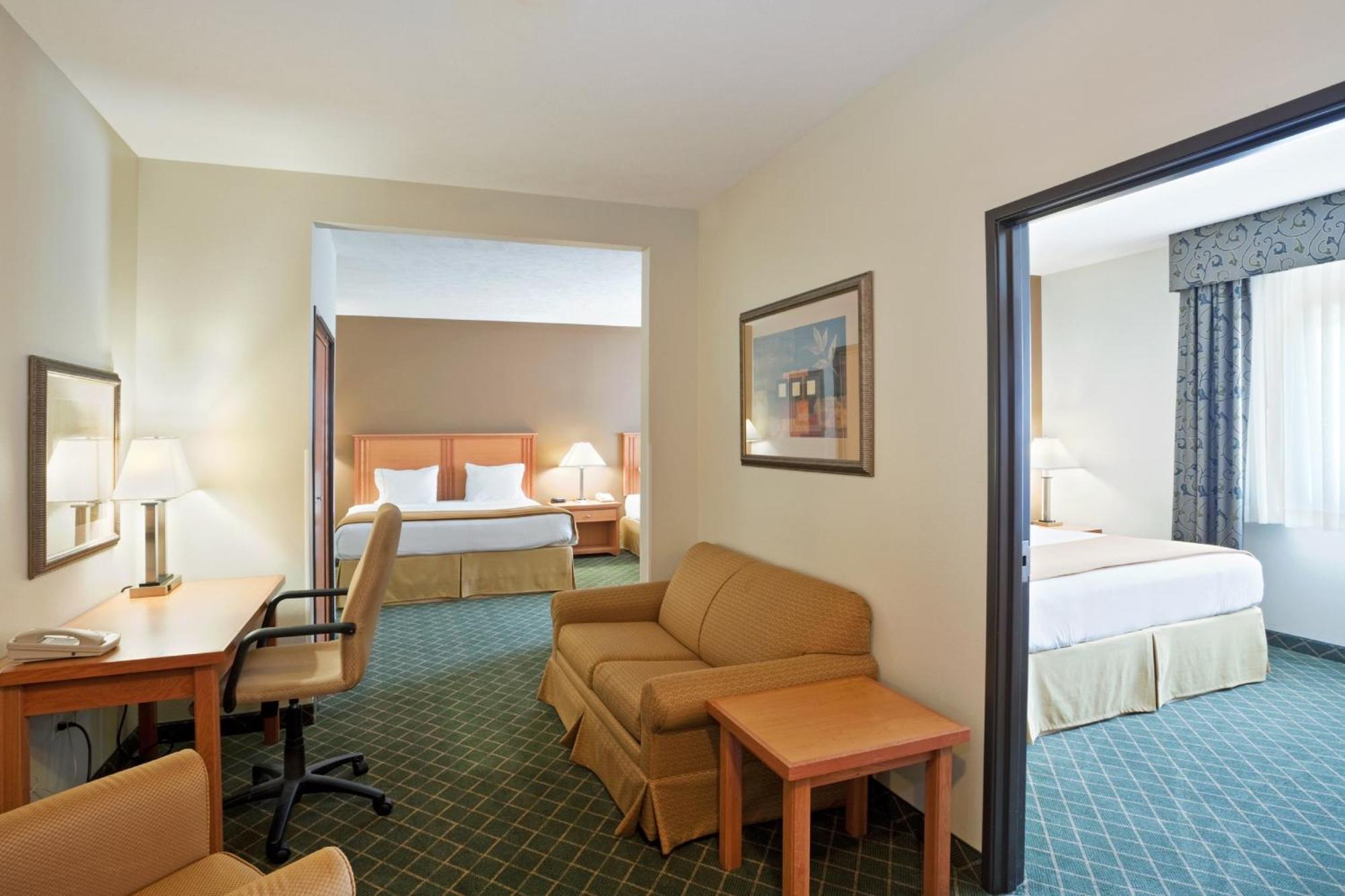 Holiday Inn Express Hotel & Suites Lincoln South By Ihg Eksteriør bilde